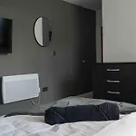 Stunning Two Bed En-suite In Apartment Leeds (West Yorkshire)