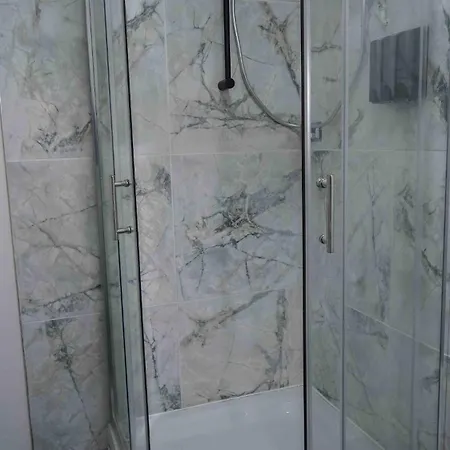 Spring Close Street Apartment