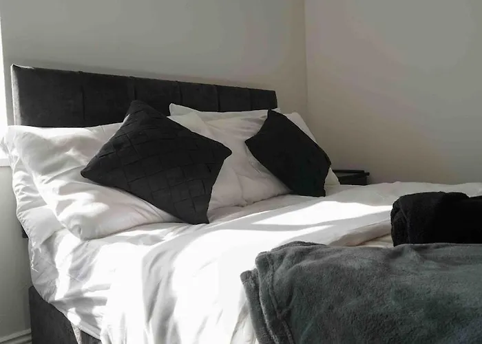 Spring Close Street Апартаменты