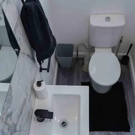 Spring Close Street * 利兹